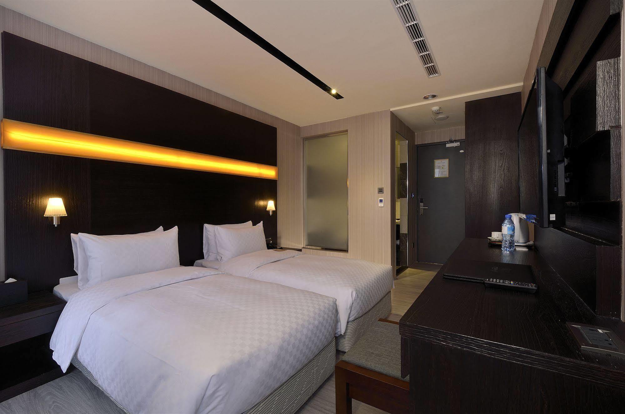 Hotel Cube Ταϊχούνγκ Εξωτερικό φωτογραφία